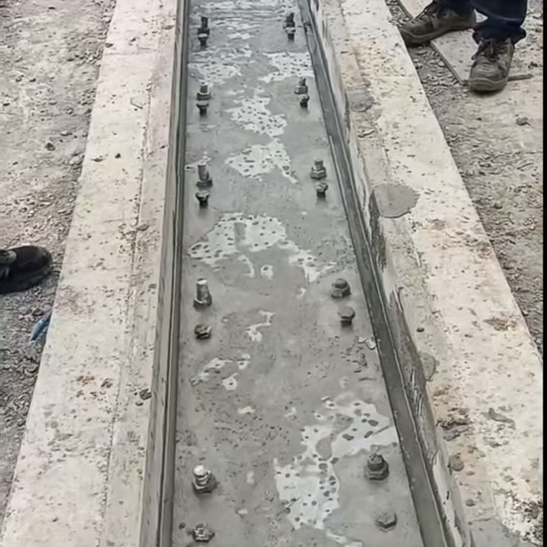 洛江港口码头起重机龙门吊重型机械设备稳固用早强快凝轨道胶泥